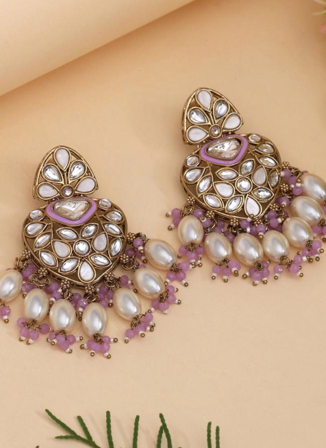   Festival Wear  Light Purple Color Kundan Earrings